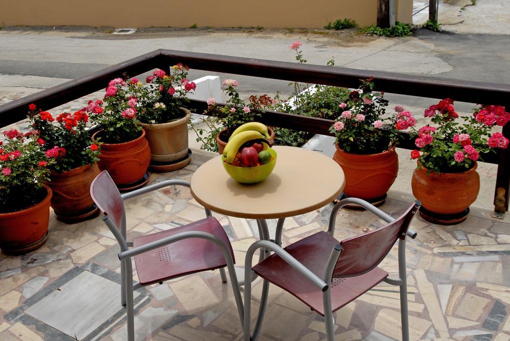 Pension Kyriakos Plakias Buitenkant foto